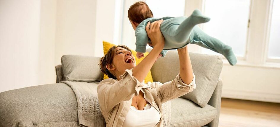Die nur 200 Gramm wiegende Magic InBra vom Medela soll in allen Lebenslagen effizientes und komfortables Abpumpen ermöglichen. Bild: zVg/Medela AG