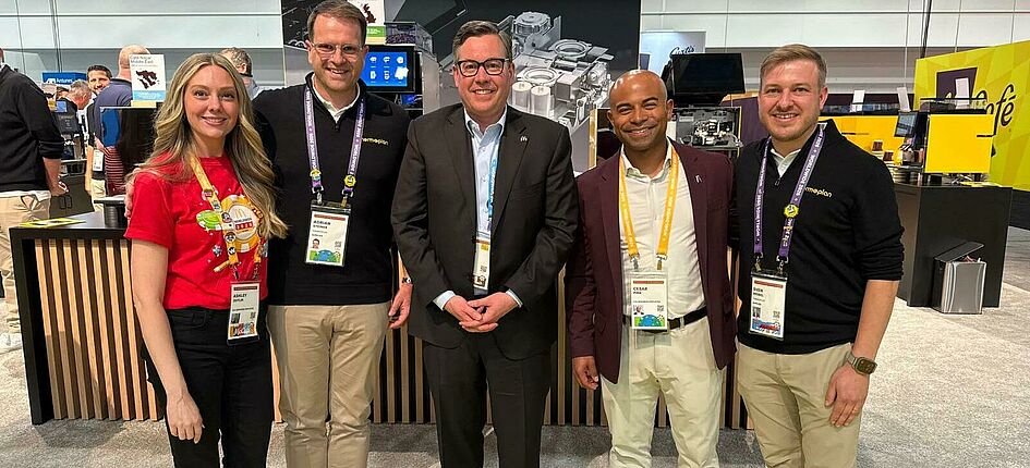Das Thermoplan-Team hat von McDonald’s den Global Supplier Restaurant Experience Award erhalten. Bild: zVg/Thermoplan AG