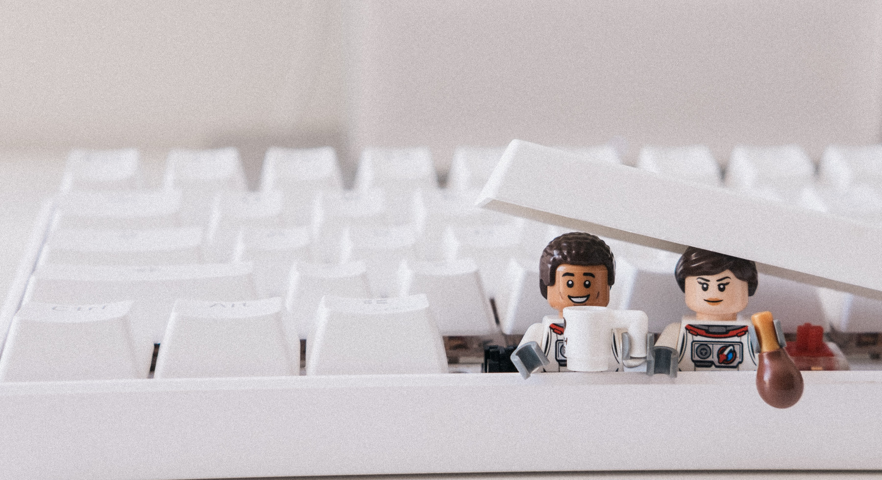 Büroskop Bild von James Pond Unsplash Lego