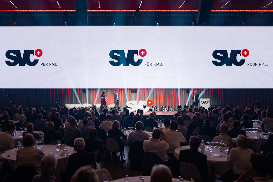 25 Jahre SVC. Bundespräsident übergibt Jubiläums-Award, SVC schreitet mit neuem Präsidenten, Zukunftspreis und Auftritt in die Zukunft.